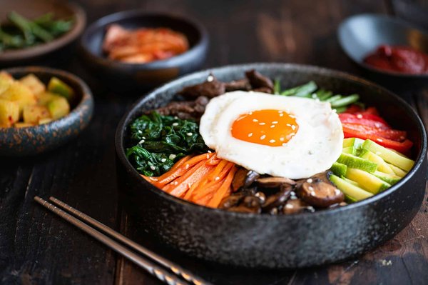 Can You Prepare a Gourmet Spicy Korean Bibimbap with Gochujang Sauce?